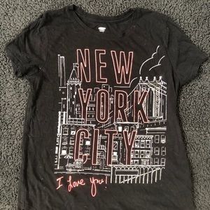 Old Navy black tee shirt